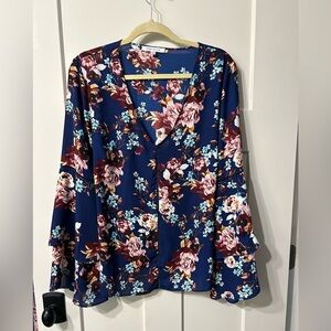 Rose + Olive Womens BOHO Blouse Top XL Blue Floral Bell Sleeve Crochet Festival